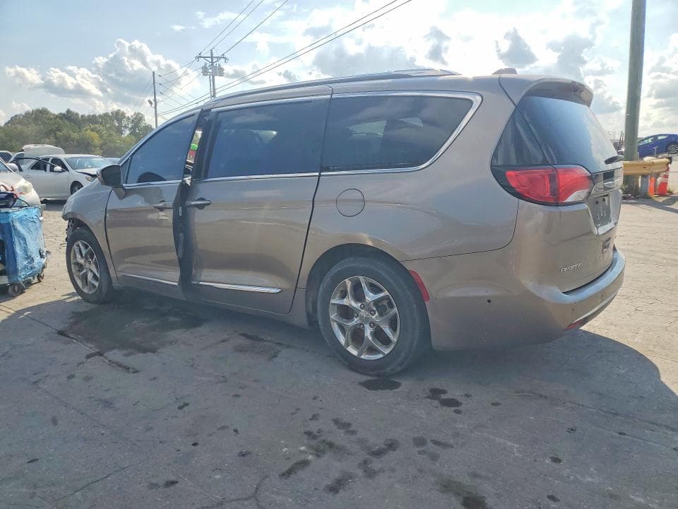 2017 CHRYSLER PACIFICA LIMITED 2