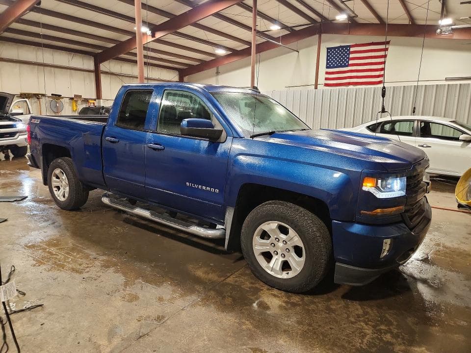 2017 CHEVROLET SILVERADO K1500 LT 4