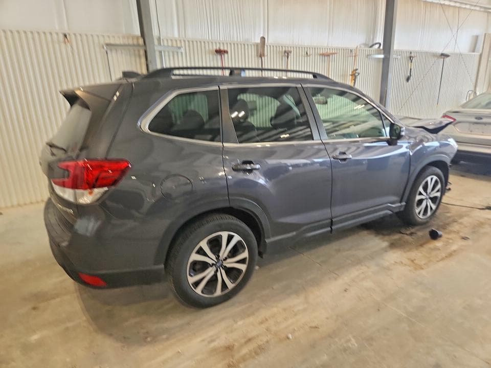 2021 SUBARU FORESTER LIMITED 3