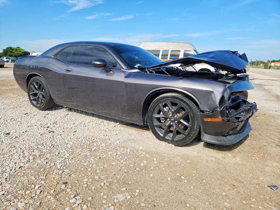 2022 DODGE CHALLENGER GT 4