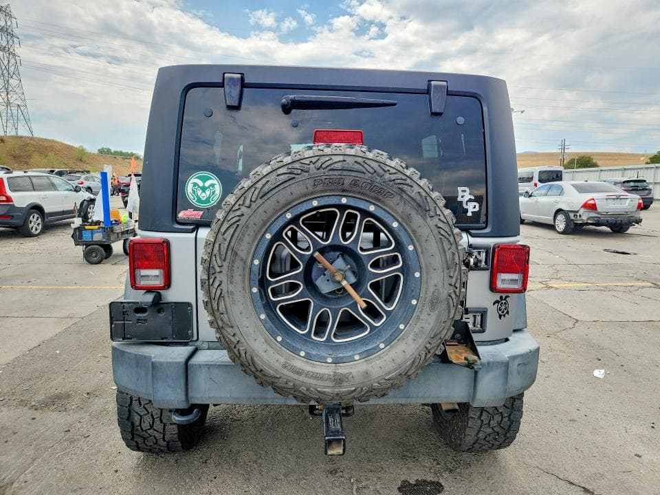 2017 JEEP WRANGLER UNLIMITED SPORT 6