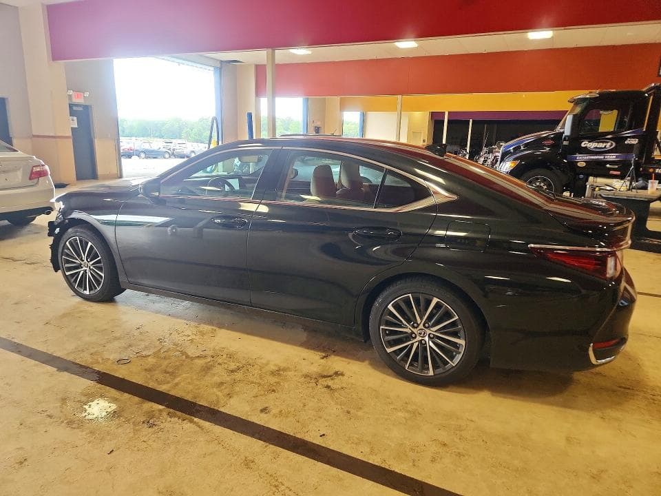 2025 LEXUS ES 300H BASE 2