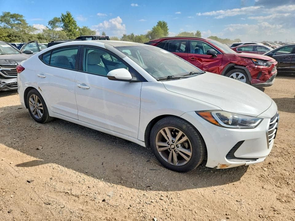 2017 HYUNDAI ELANTRA SE 4