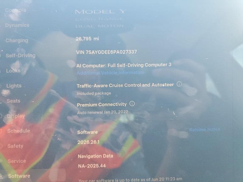 2023 TESLA MODEL Y 9
