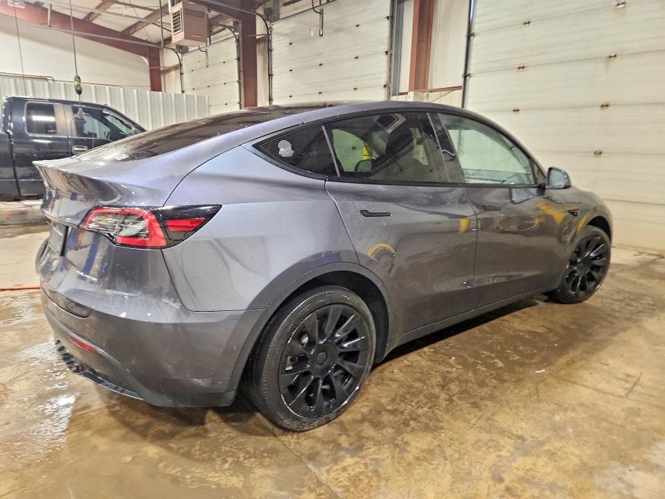 2022 TESLA MODEL Y 3