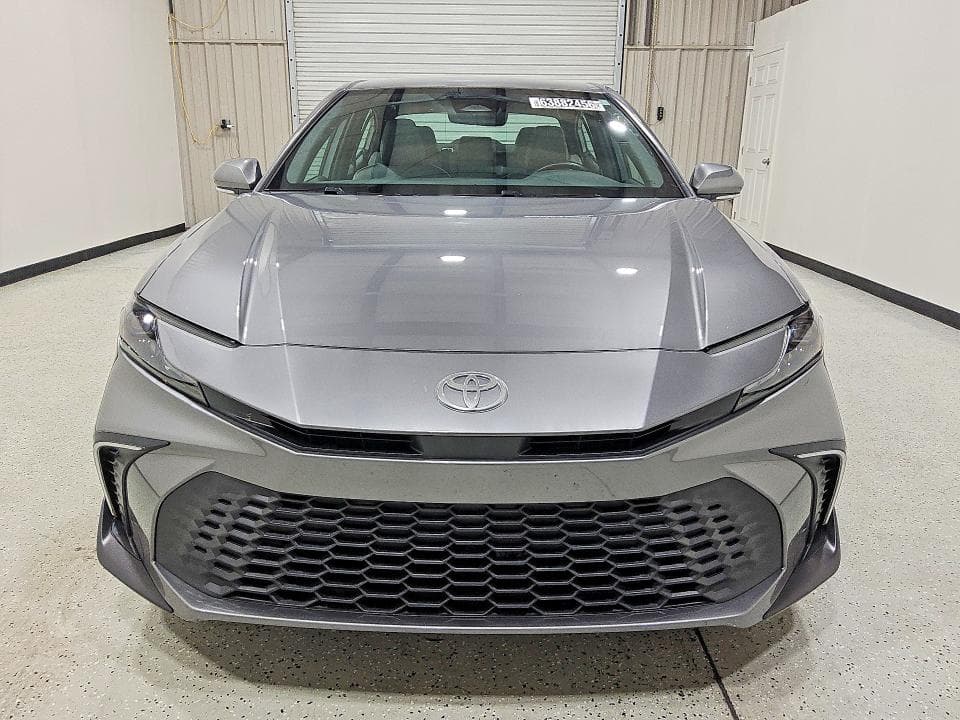 2026 TOYOTA CAMRY SE 5