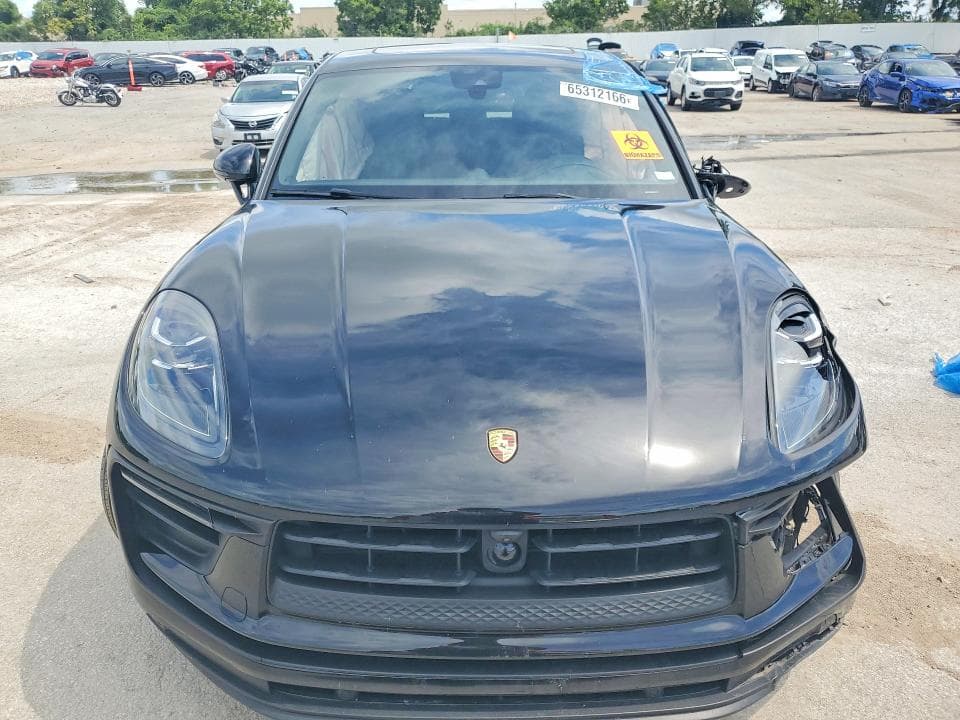 2024 PORSCHE MACAN BASE 5