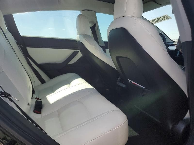 2018 TESLA MODEL 3 10