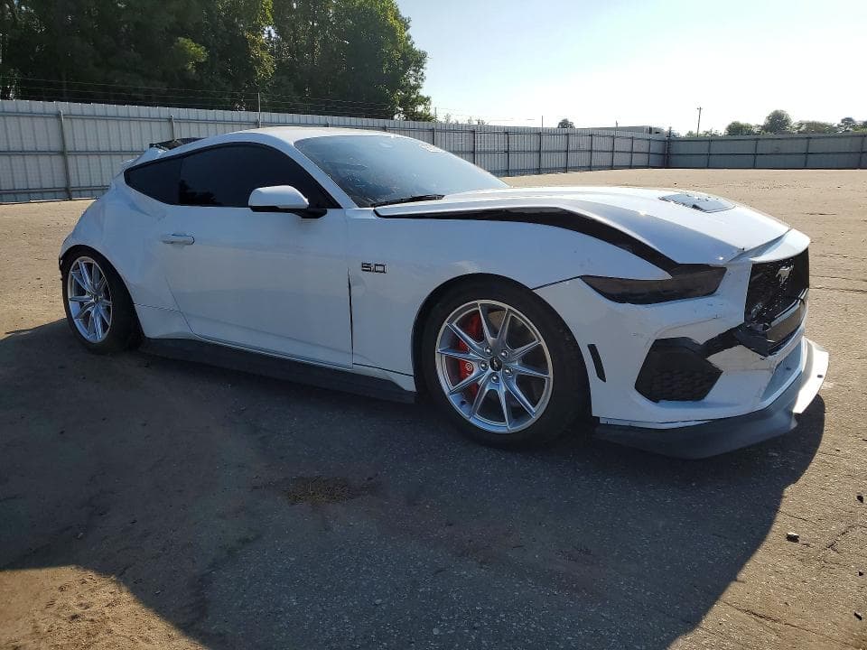 2025 FORD MUSTANG GT 4