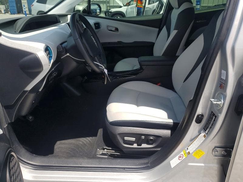 2019 TOYOTA PRIUS XLE 7