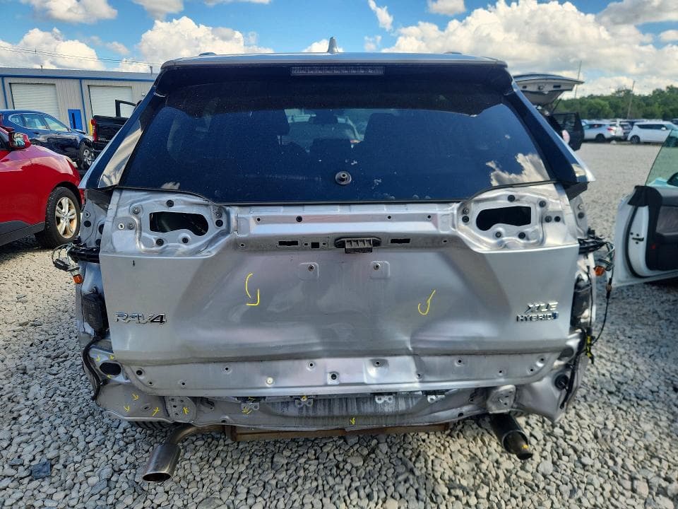 2020 TOYOTA RAV4 HYBRID XLE 6