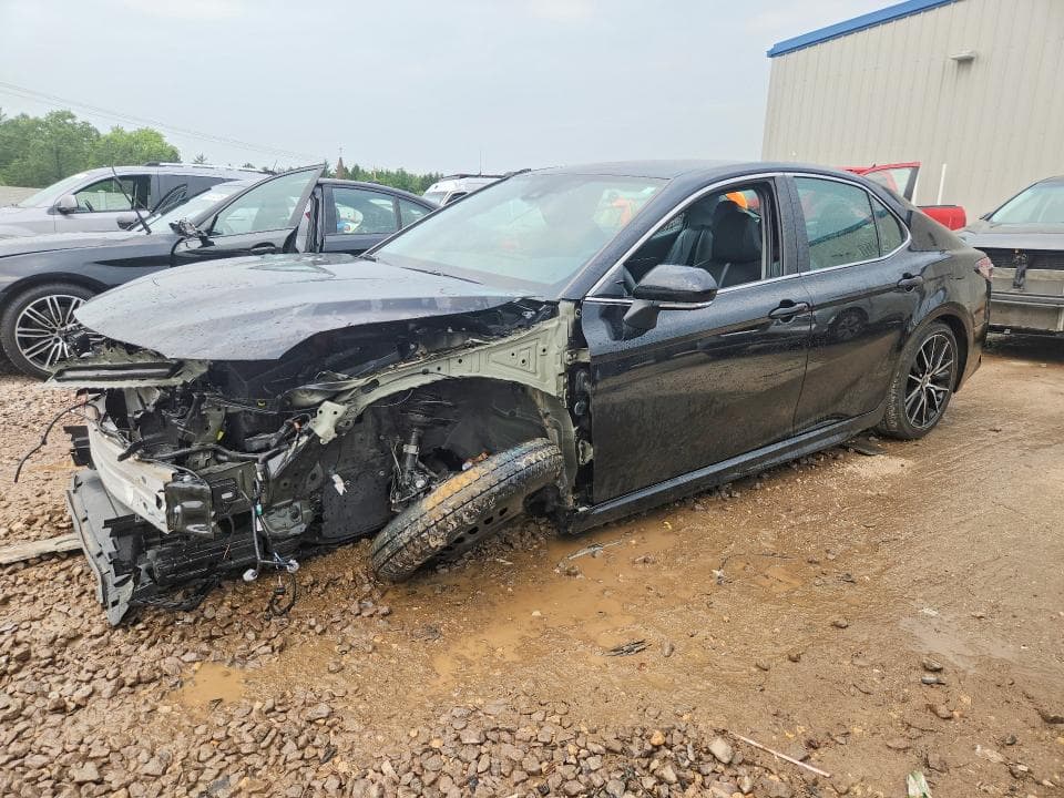 2024 TOYOTA CAMRY SE - 1