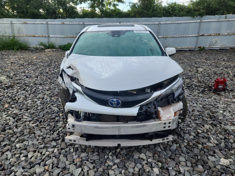 2024 TOYOTA SIENNA XLE 7-PASSENGER 5
