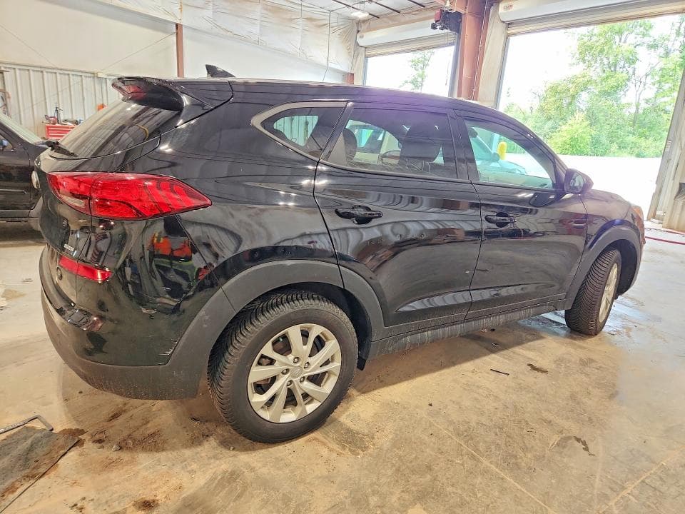2020 HYUNDAI TUCSON SE 3