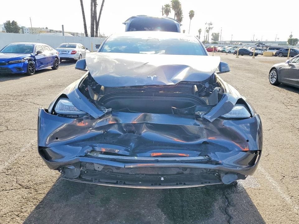 2023 TESLA MODEL Y 5