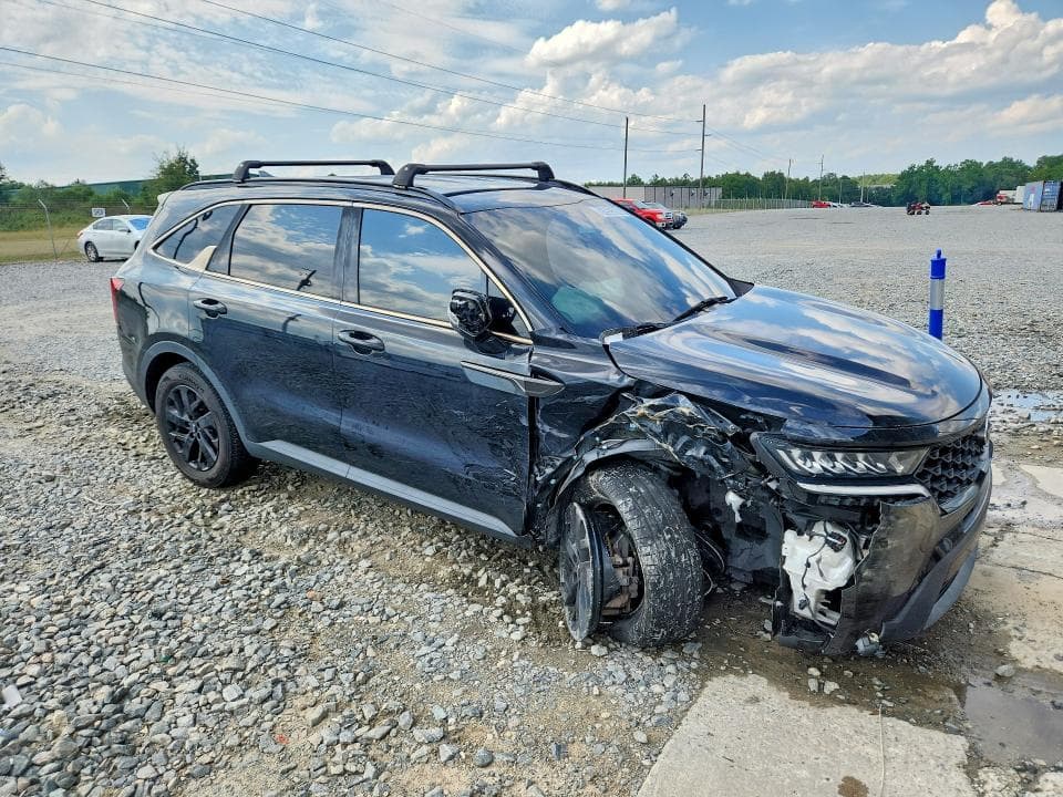 2021 KIA SORENTO S 4