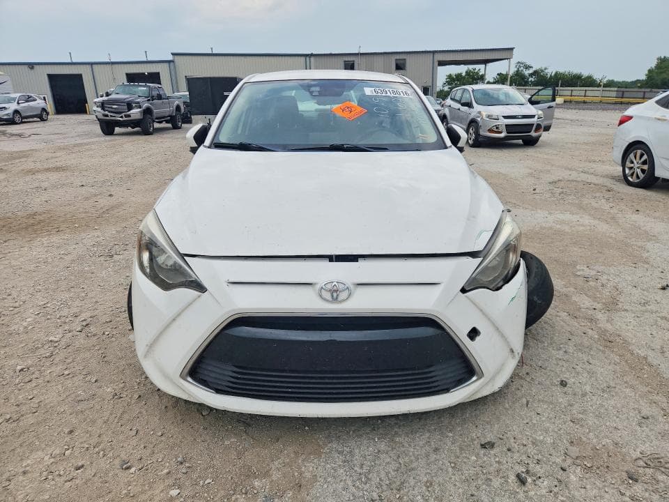 2018 TOYOTA YARIS IA BASE 5