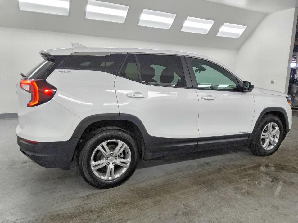 2024 GMC TERRAIN SLE 3