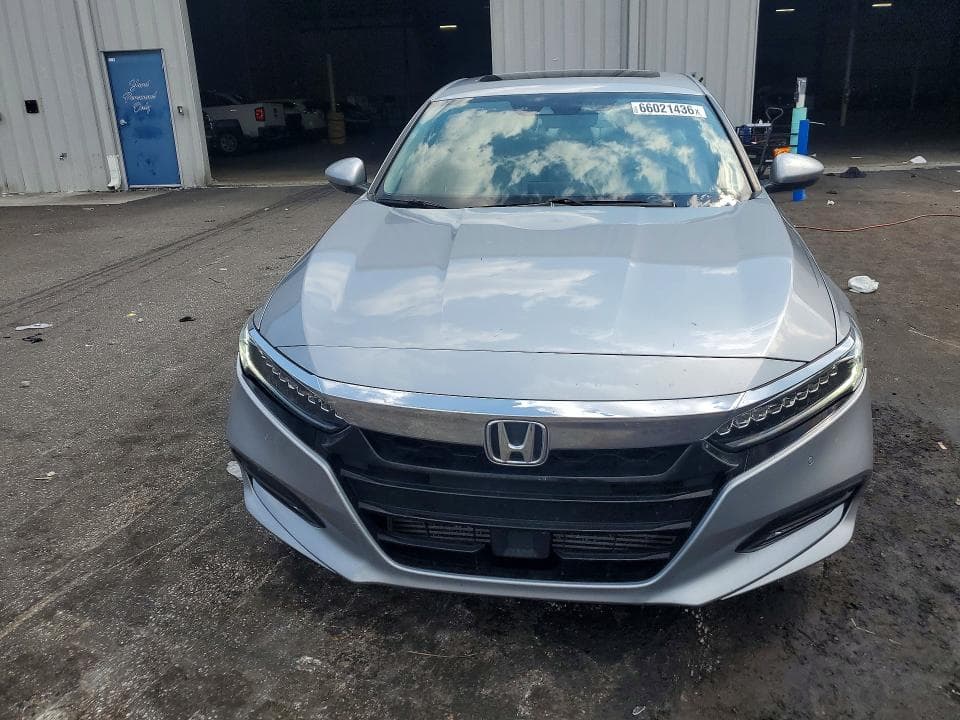 2018 HONDA ACCORD TOURING 5