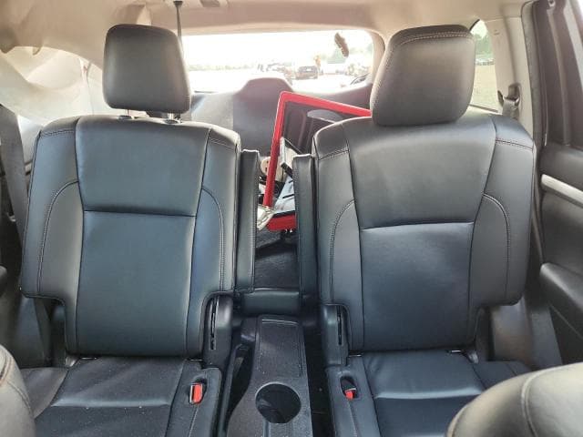 2019 TOYOTA HIGHLANDER XLE 10