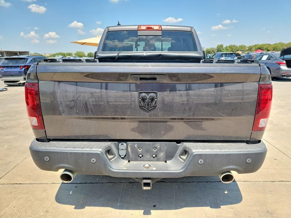 2019 RAM 1500 CLASSIC SLT 6