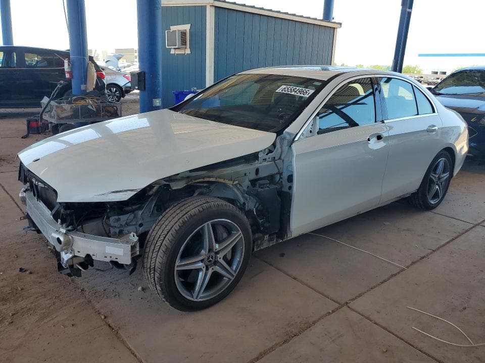 2019 MERCEDES-BENZ E 300 - 1