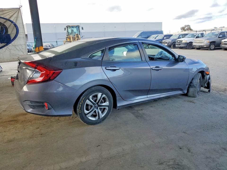 2018 HONDA CIVIC LX 3
