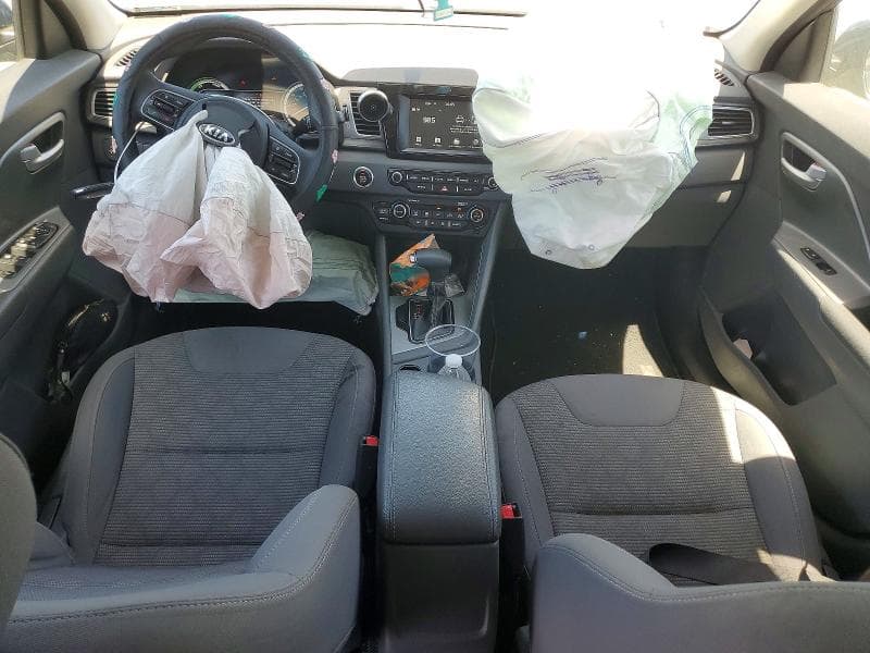 2018 KIA NIRO LX 8