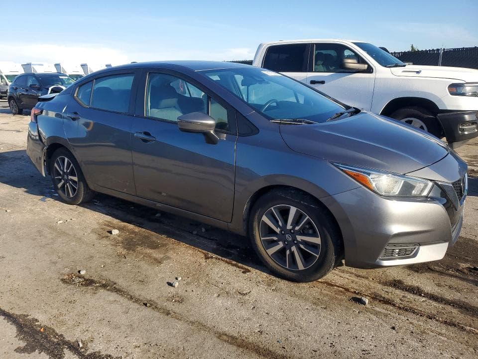 2021 NISSAN VERSA SV 4