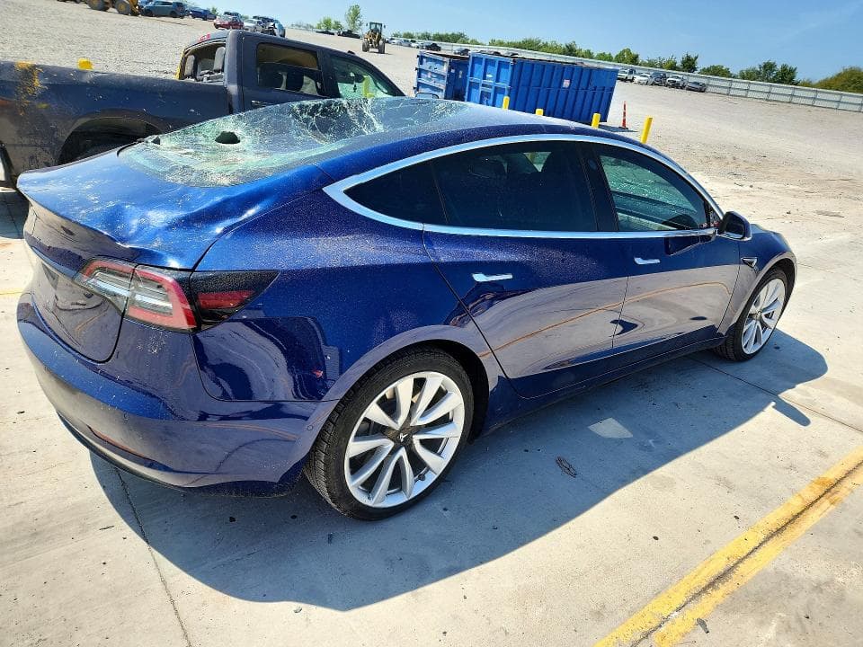 2018 TESLA MODEL 3 3