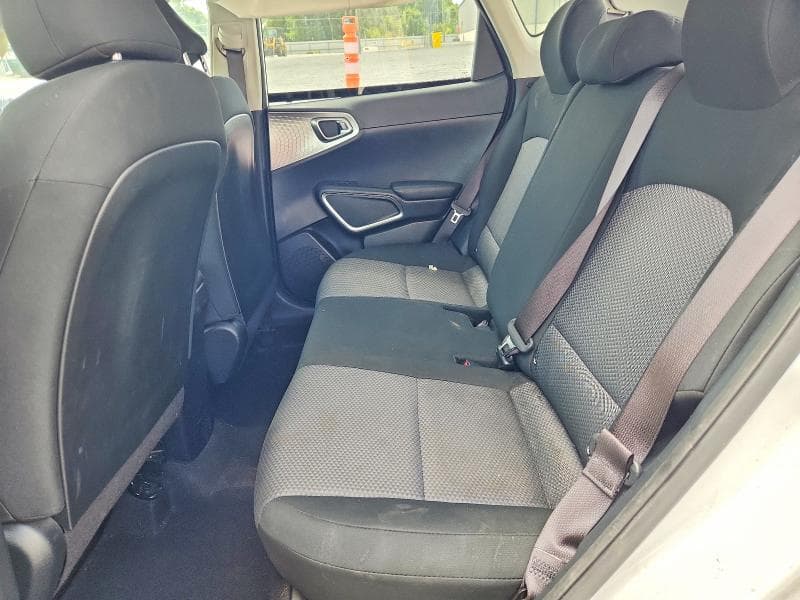 2023 KIA SOUL LX 10