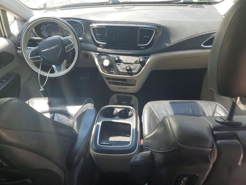 2018 CHRYSLER PACIFICA LIMITED 8