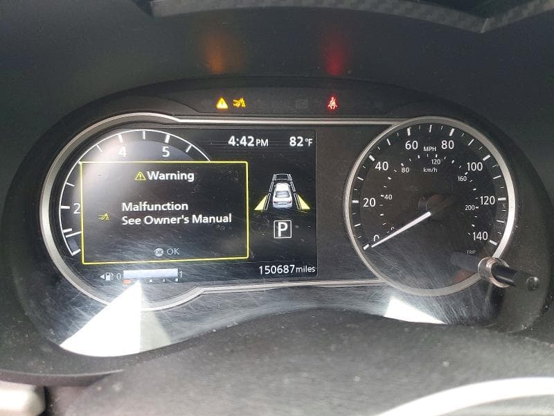 2021 NISSAN VERSA SV 9