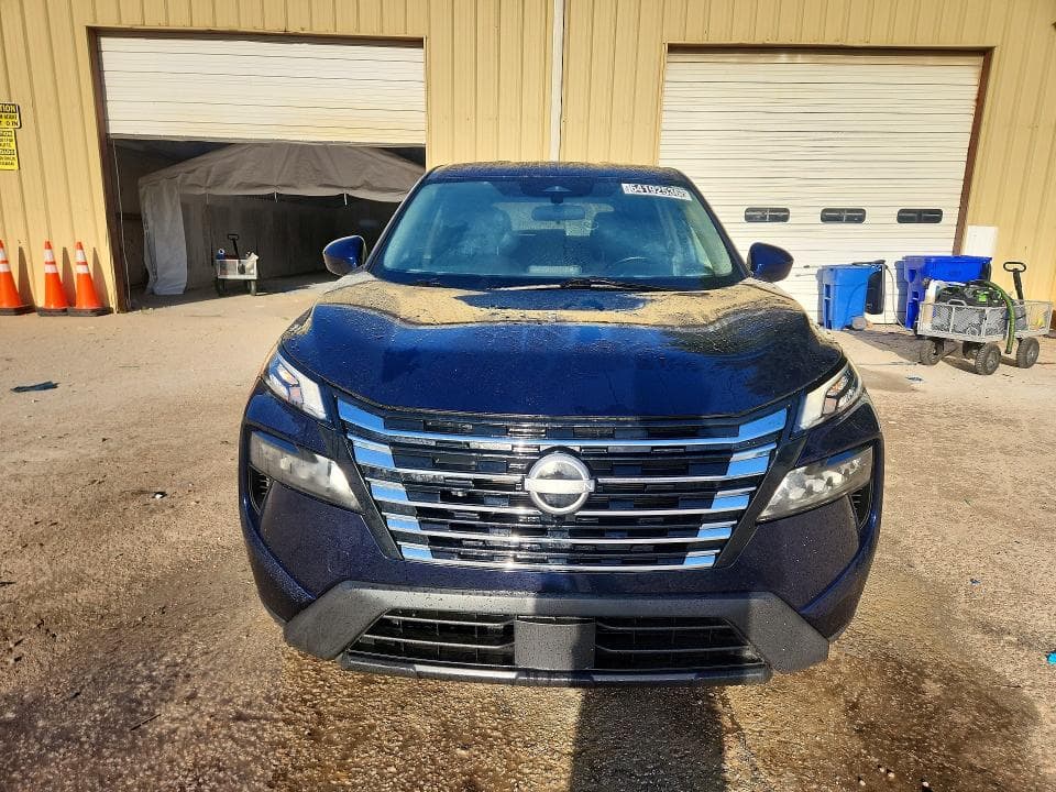 2025 NISSAN ROGUE SV 5