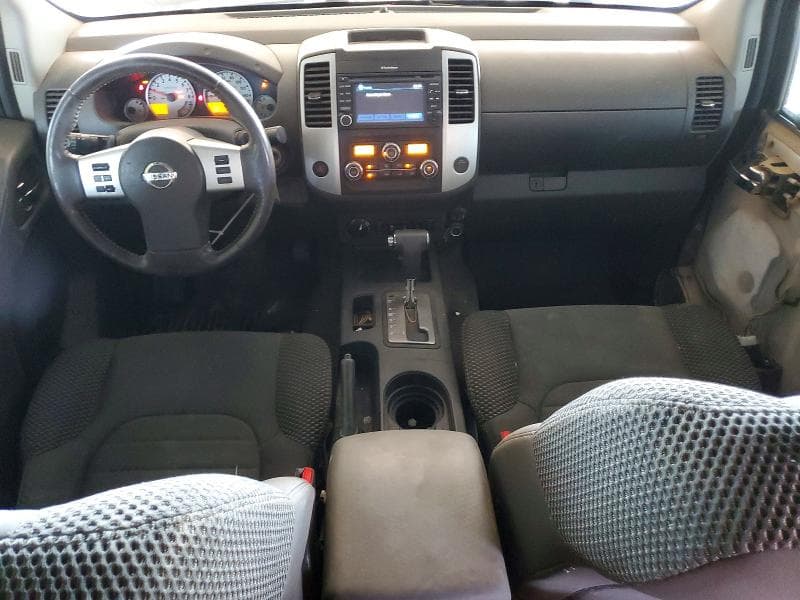 2017 NISSAN FRONTIER PRO-4X 8