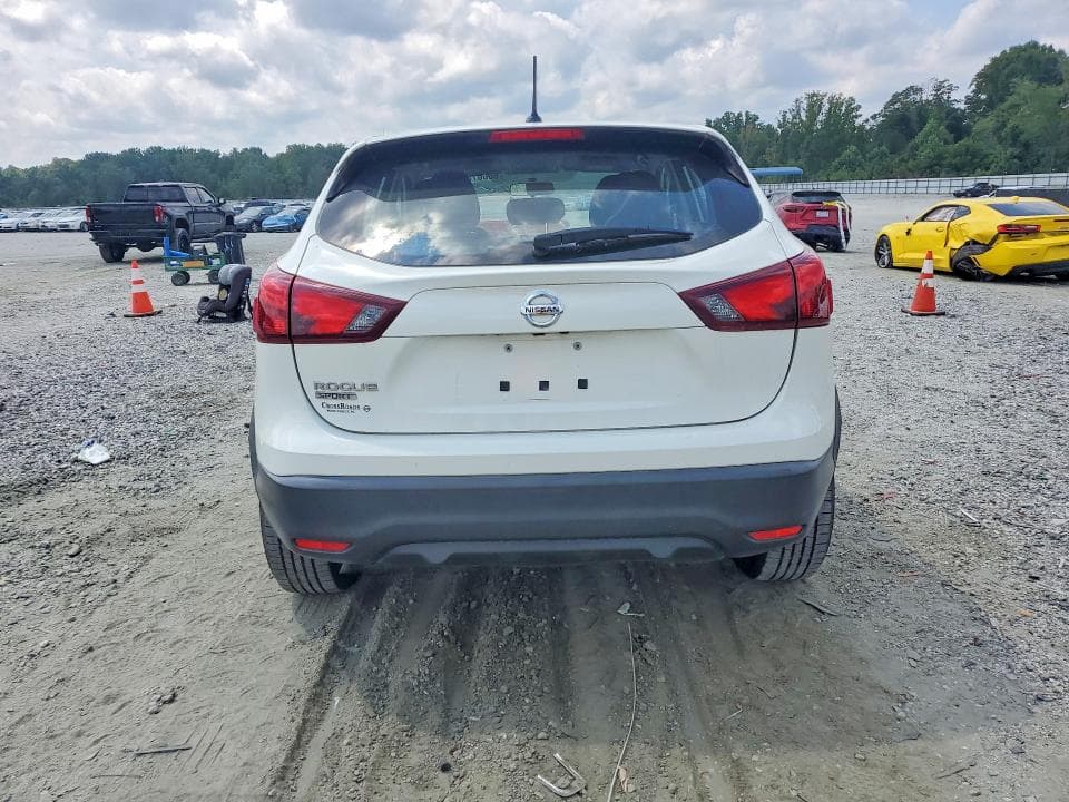 2018 NISSAN ROGUE SPORT S 6