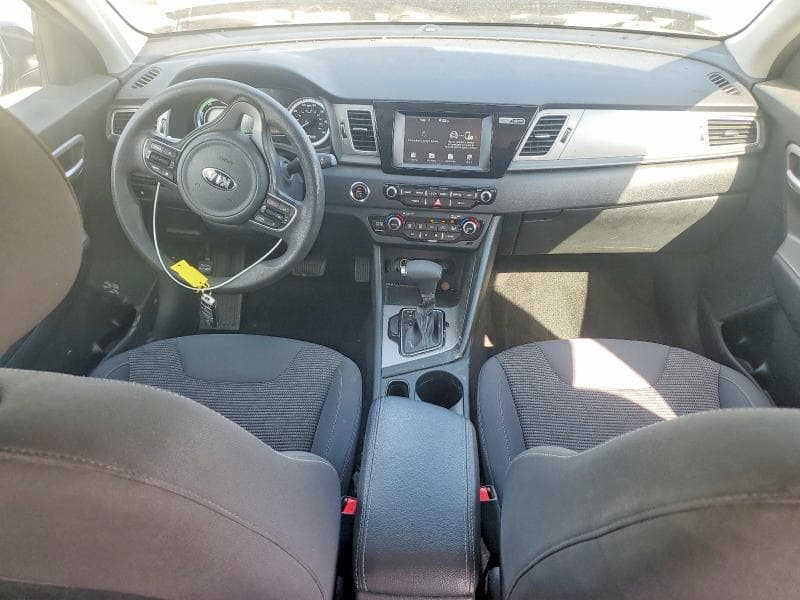2018 KIA NIRO LX 8