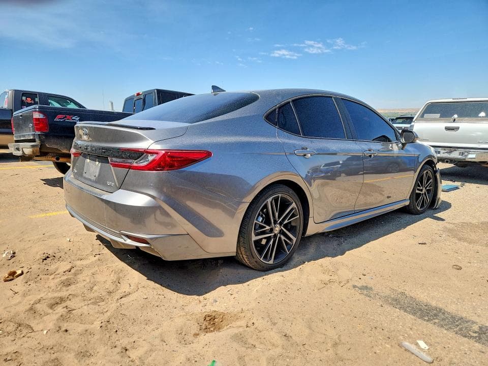 2025 TOYOTA CAMRY XSE 3