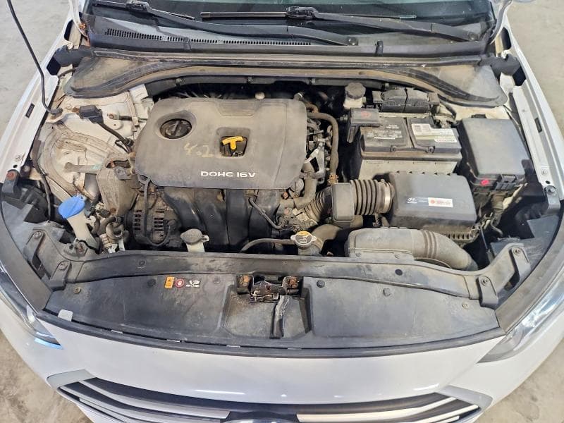 2017 HYUNDAI ELANTRA SE 11