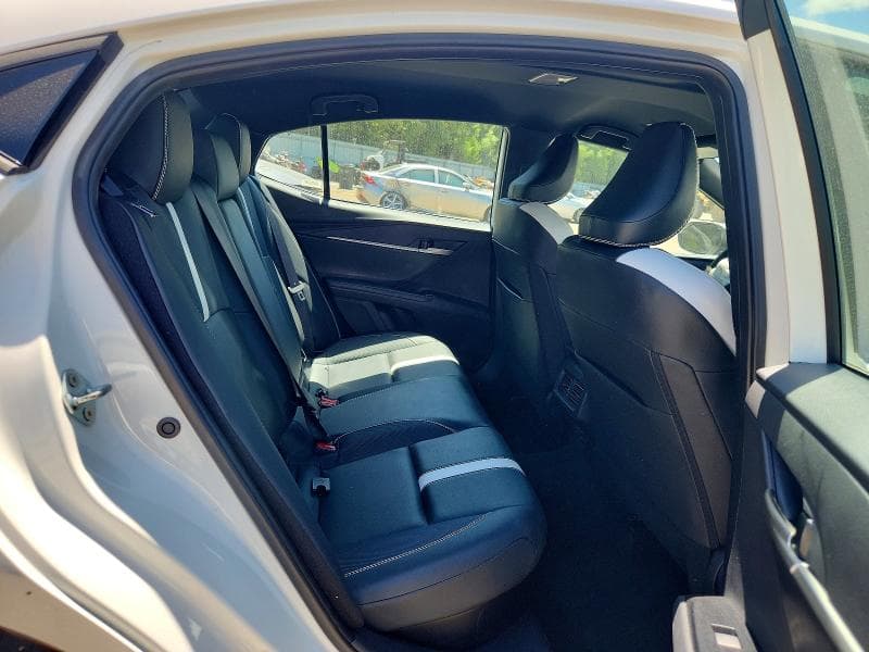 2025 TOYOTA CAMRY SE 10