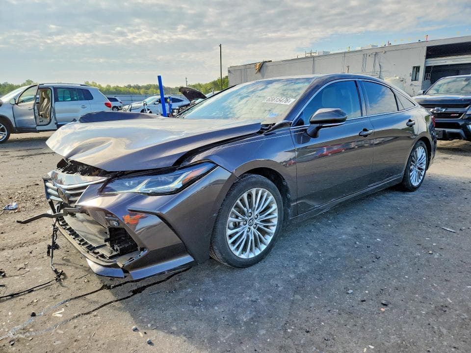 2019 TOYOTA AVALON LIMITED - 1