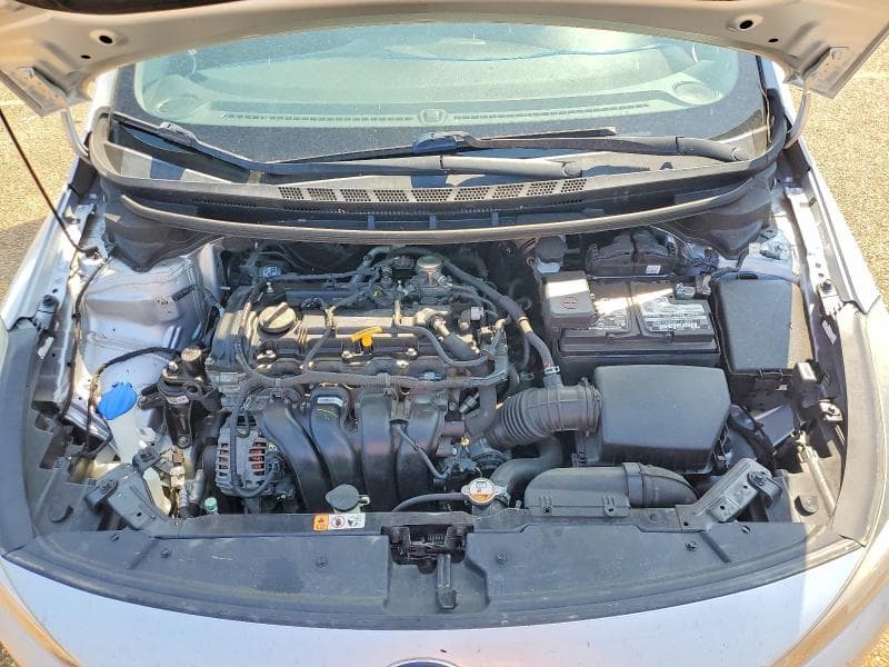 2017 KIA FORTE5 LX 11