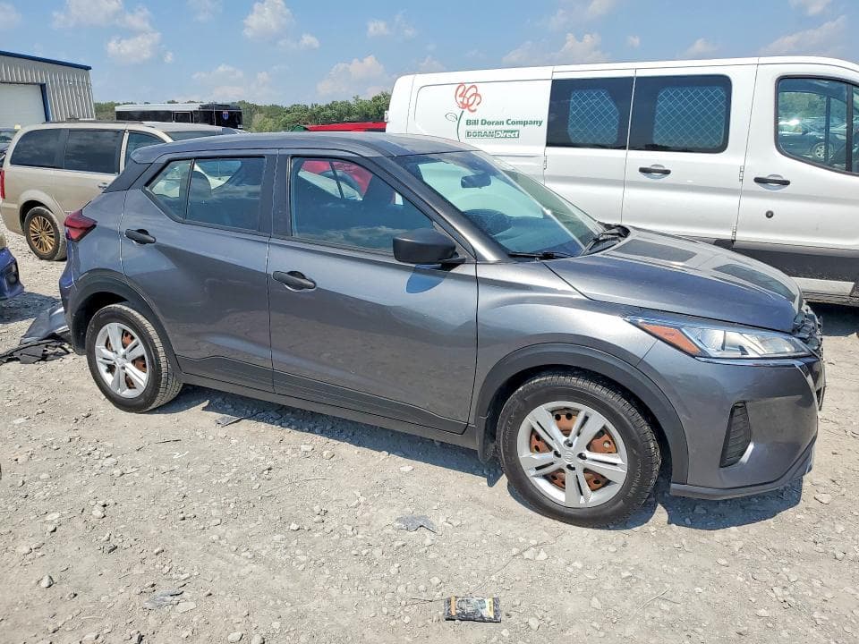 2022 NISSAN KICKS S 4