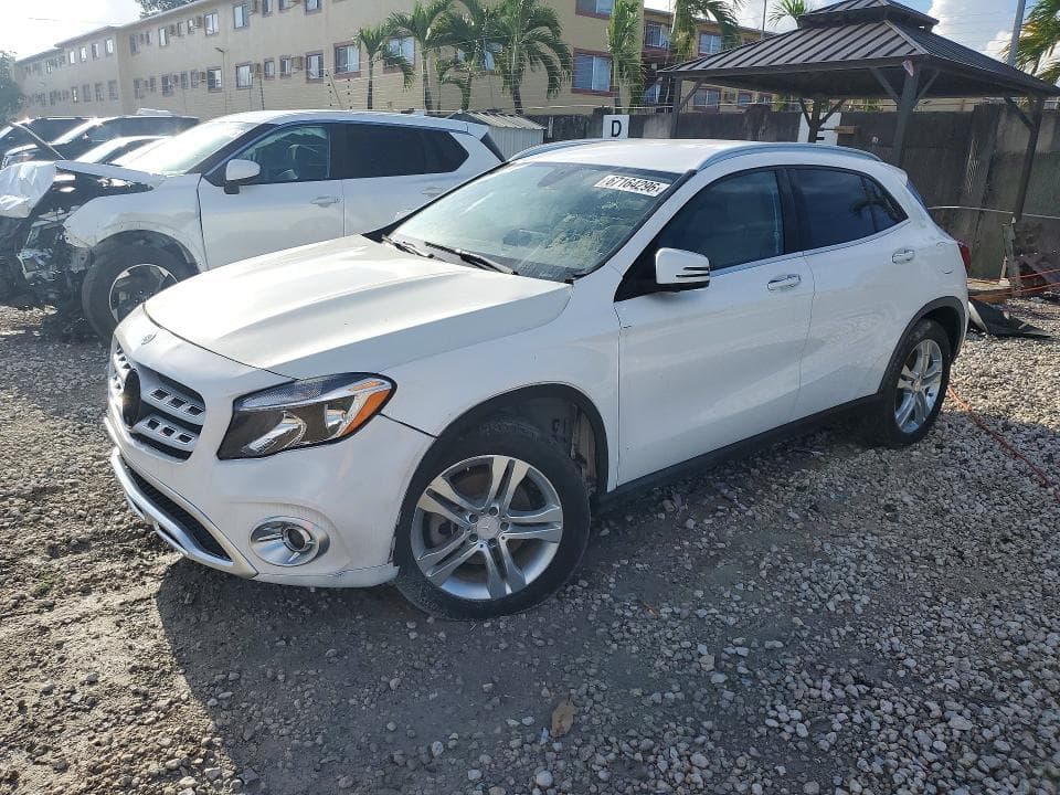 2020 MERCEDES-BENZ GLA 250 - 1
