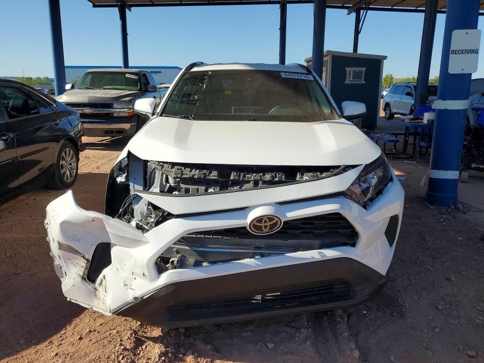 2019 TOYOTA RAV4 LE 5