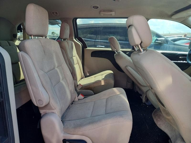 2019 DODGE GRAND CARAVAN SE 11