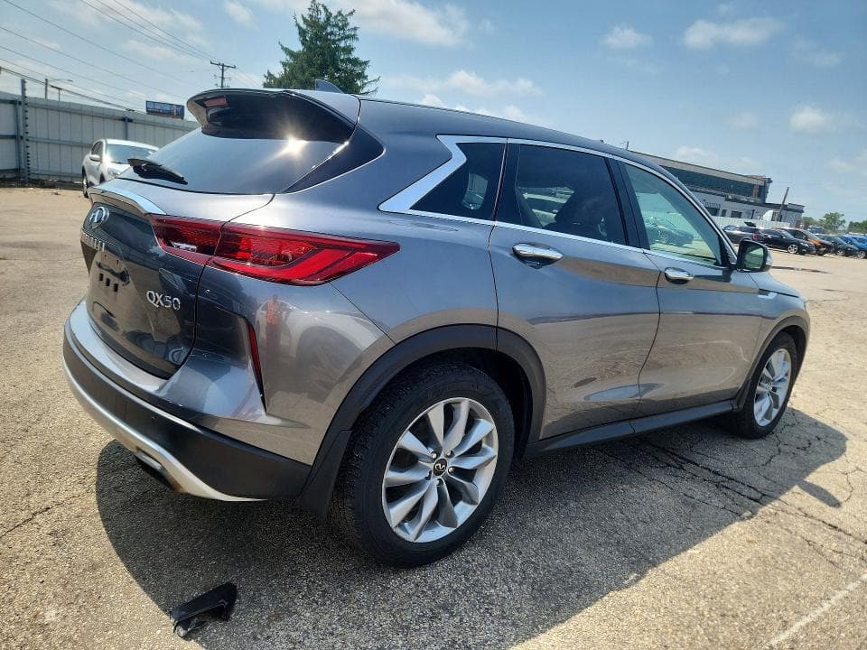 2022 INFINITI QX50 PURE 3