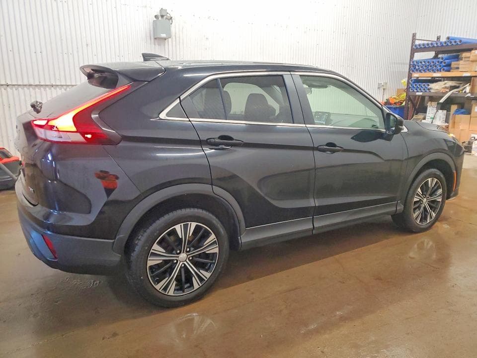 2022 MITSUBISHI ECLIPSE CROSS ES 3