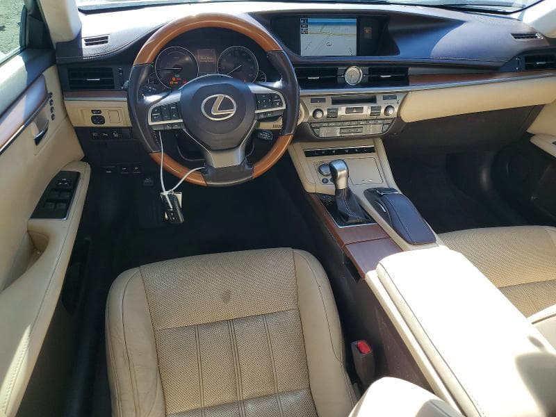 2017 LEXUS ES 300H 8