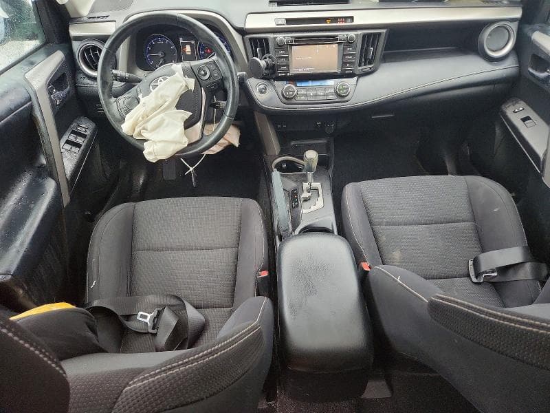 2018 TOYOTA RAV4 XLE 8